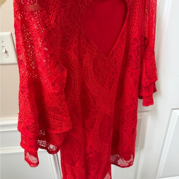 Miami Scarlet Lace Tiered Sleeve Dress - Picture 3 of 5